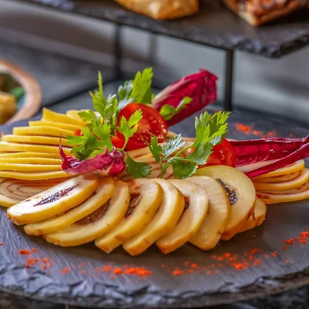 Szarvaskut ホテル ジルク