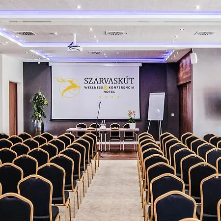 ホテル Szarvaskut ジルク