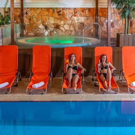 Szarvaskut ホテル ジルク