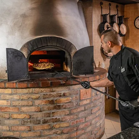 ホテル Szarvaskut 4*