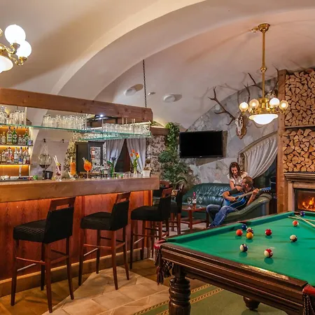 Hotel Szarvaskut 4*