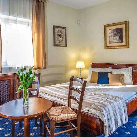 Hotel Szarvaskut 4*
