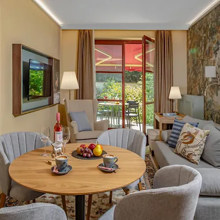 Hotel Szarvaskút