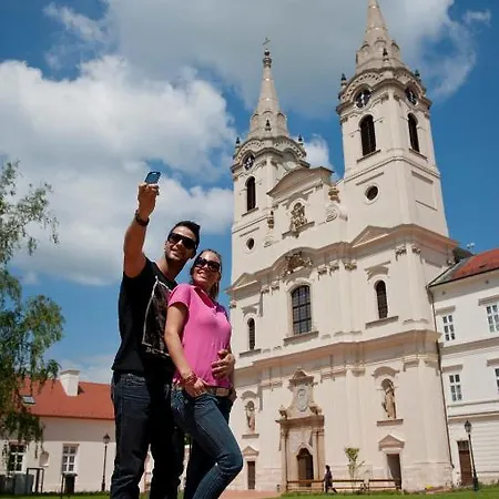 Szarvaskut ジルク