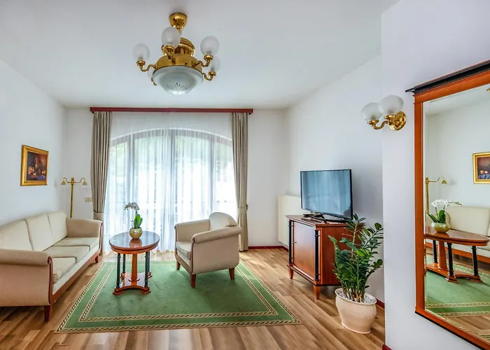 Hotel Szarvaskut 4*